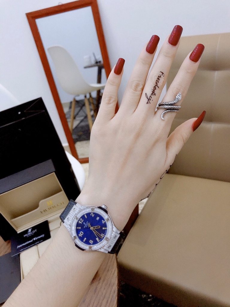Đồng hồ hublot nữ