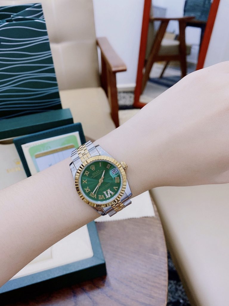 Đồng hồ replica