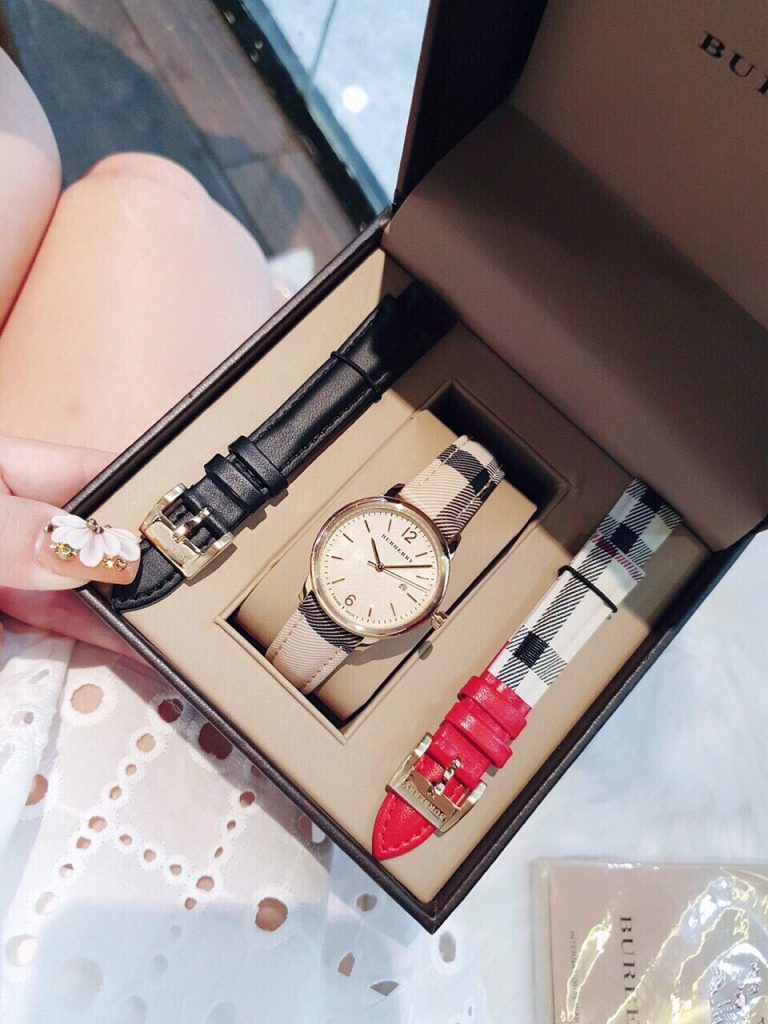 Đồng hồ fake cao cấp