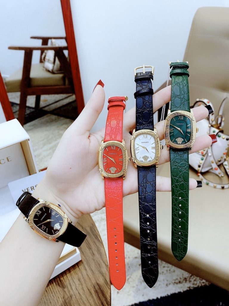 Đồng hồ Versace