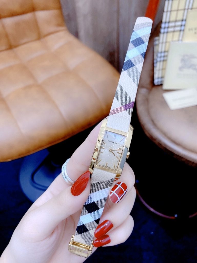 Đồng hồ Buberry nữ