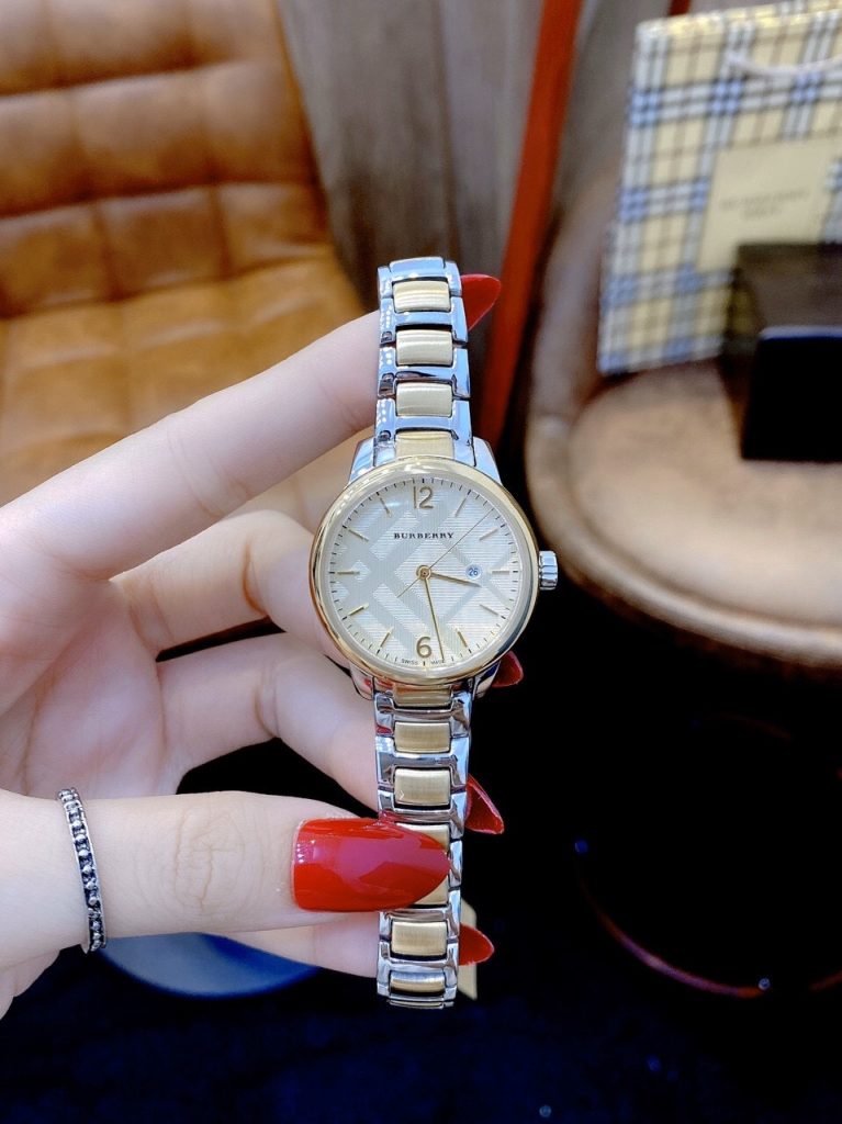Đồng hồ Burberry nữ mặt tròn