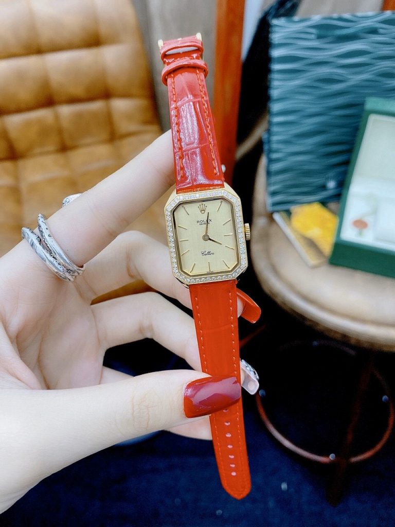 Đồng hồ Rolex nữ dây da