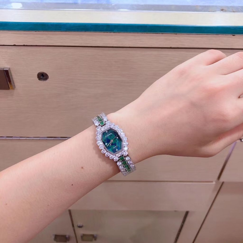 Đồng hồ Chanel nữ