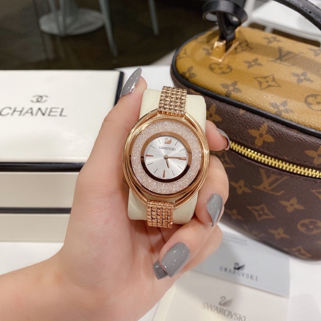Đồng hồ Swarovski mặt đá xoay