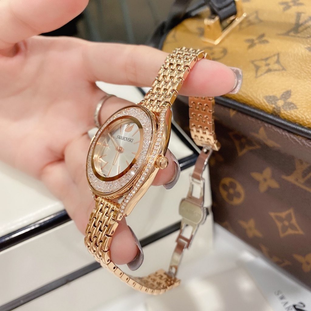 Đồng hồ Swarovski nữ mặt tròn