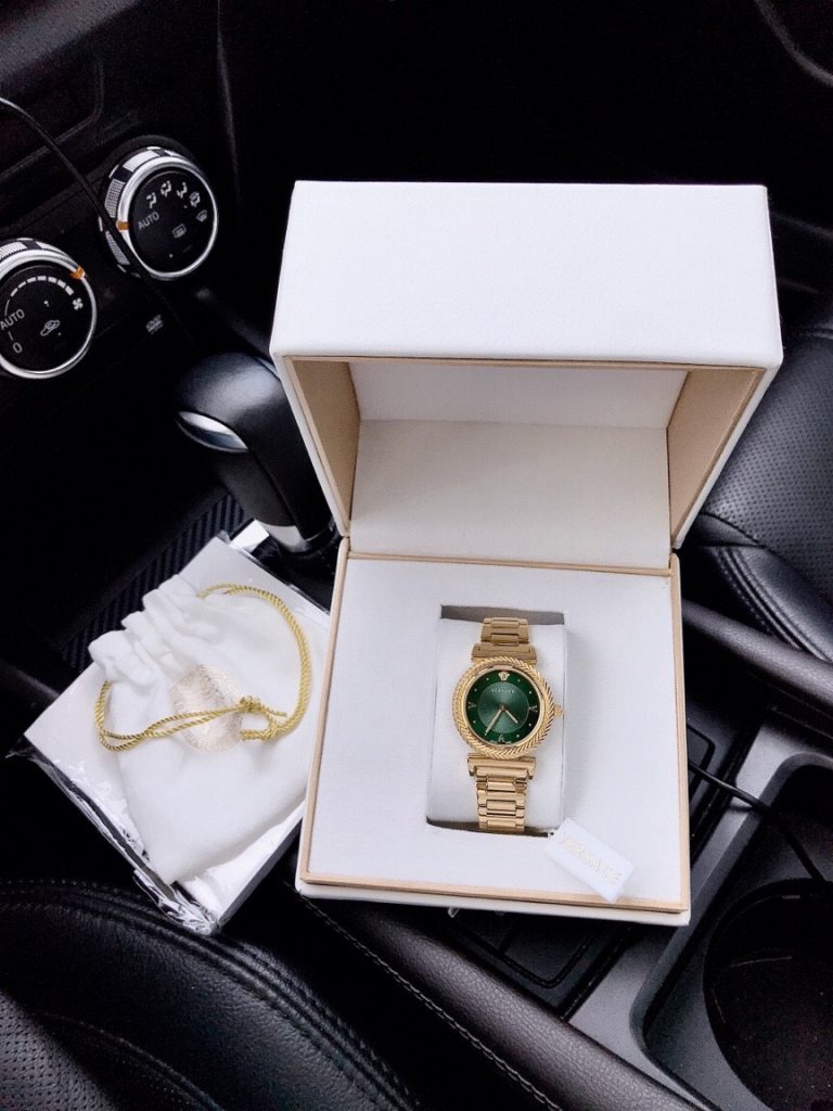 Đồng hồ Versace