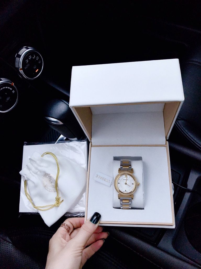 Đồng hồ Versace