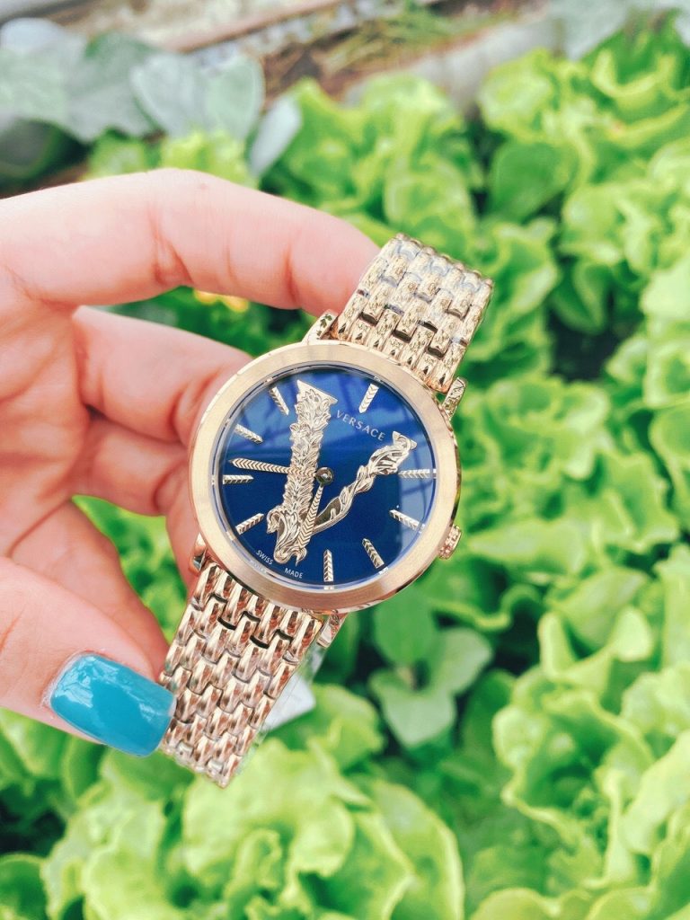 Đồng hồ Versace nữ dây kim loại