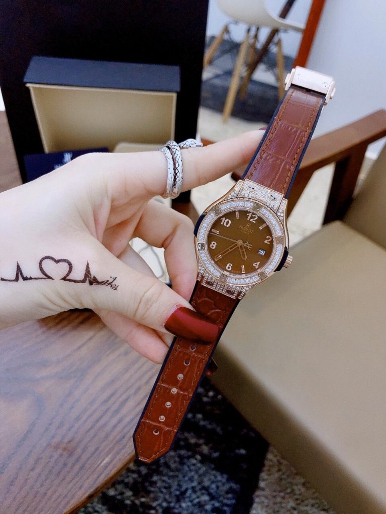 Đồng hồ hublot nữ