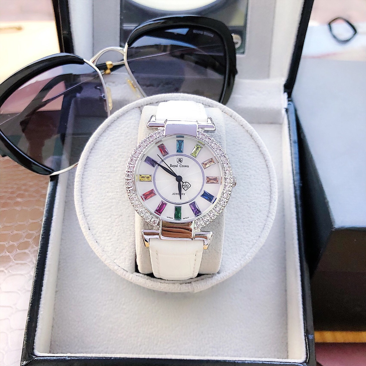 Đồng hồ nữ Đồng hồ nữ