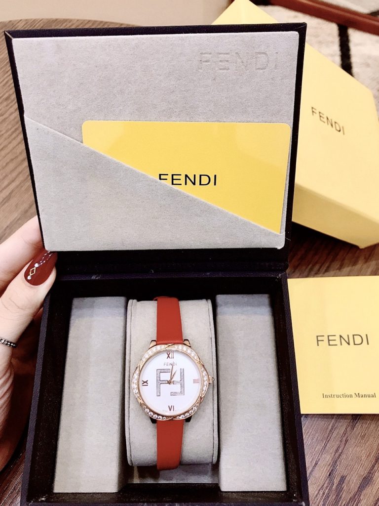 Đồng hồ nữĐồng hồ Fendi nữ đính đá