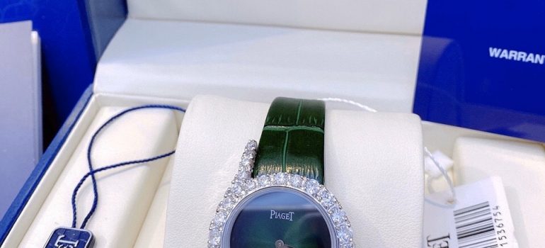 Đồng hồ Piaget nữ dây da màu xanh