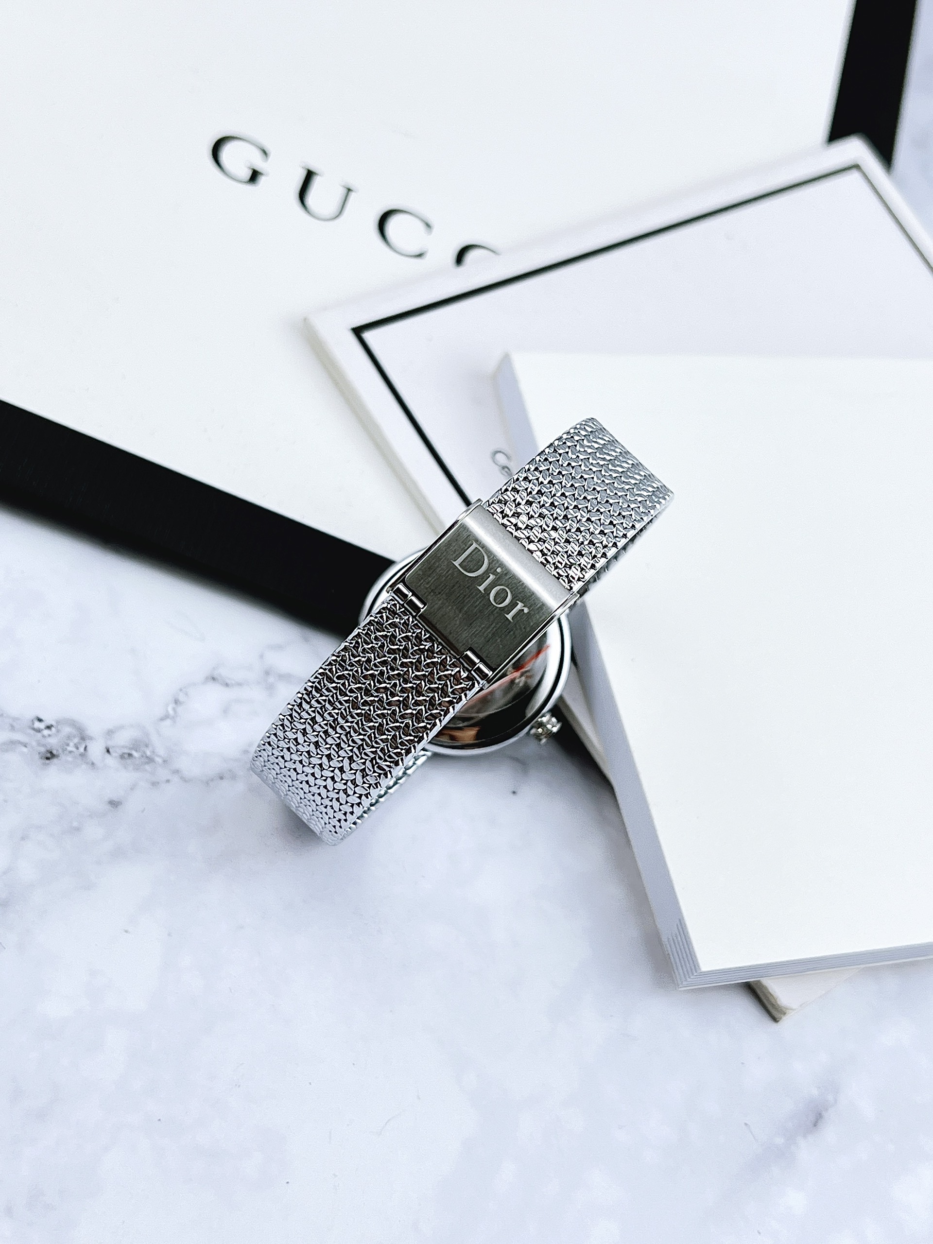 Đồng hồ Dior nữ dây kim loại Đồng hồ Dior nữ dây kim loại