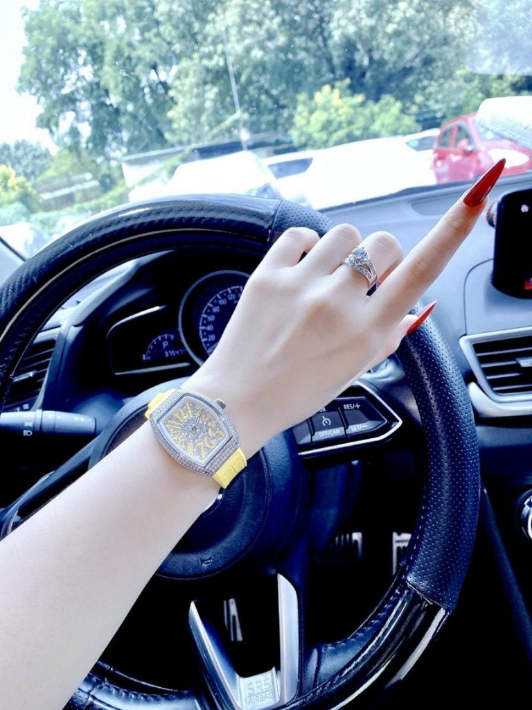Đồng hồ Franck Muller nữ đính đá