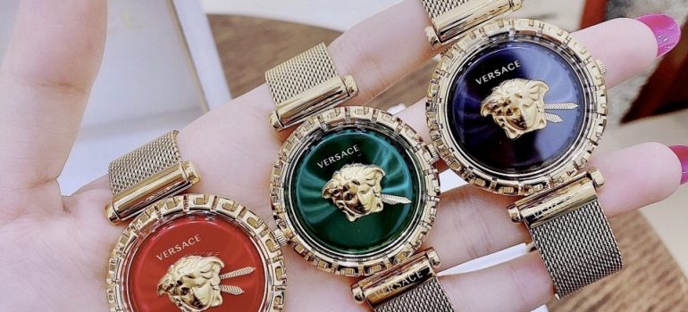 Đồng hồ Versace nữ mặt xanh
