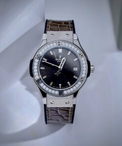 Đồng hồ Hublot Classic Fusion nữ đính đá mặt số màu xám Fake máy Nhật 33mm (6)