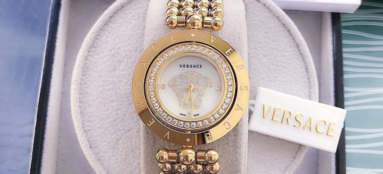Đồng hồ Versace mạ vàng