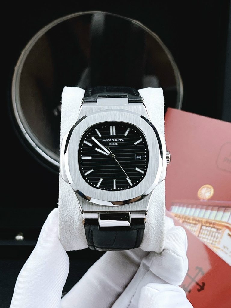 Đồng hồ Patek Philippe Nautilus Super Fake