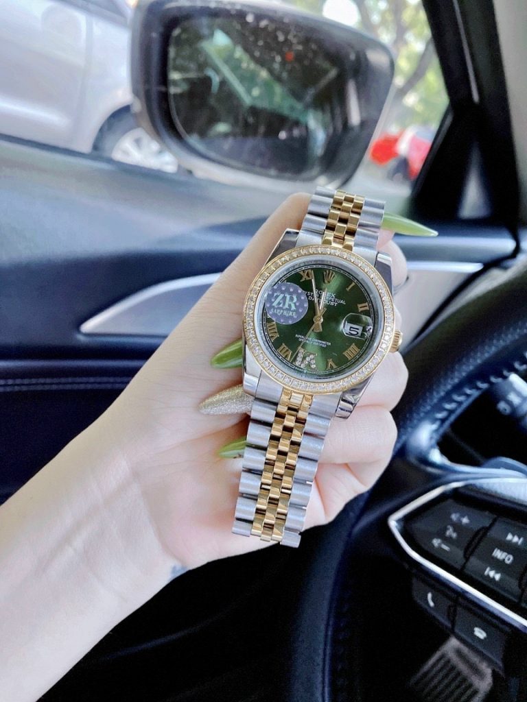 Đồng hồ Rolex ngọc trinh super fake