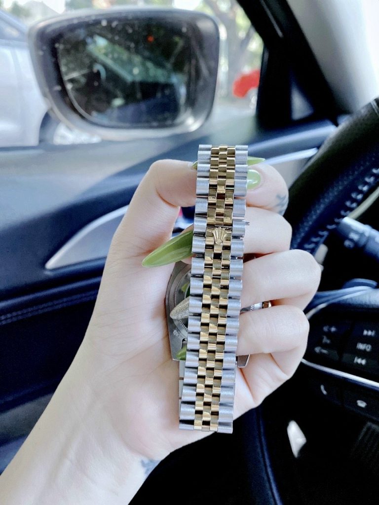 Đồng hồ Rolex nữ dây kim loại