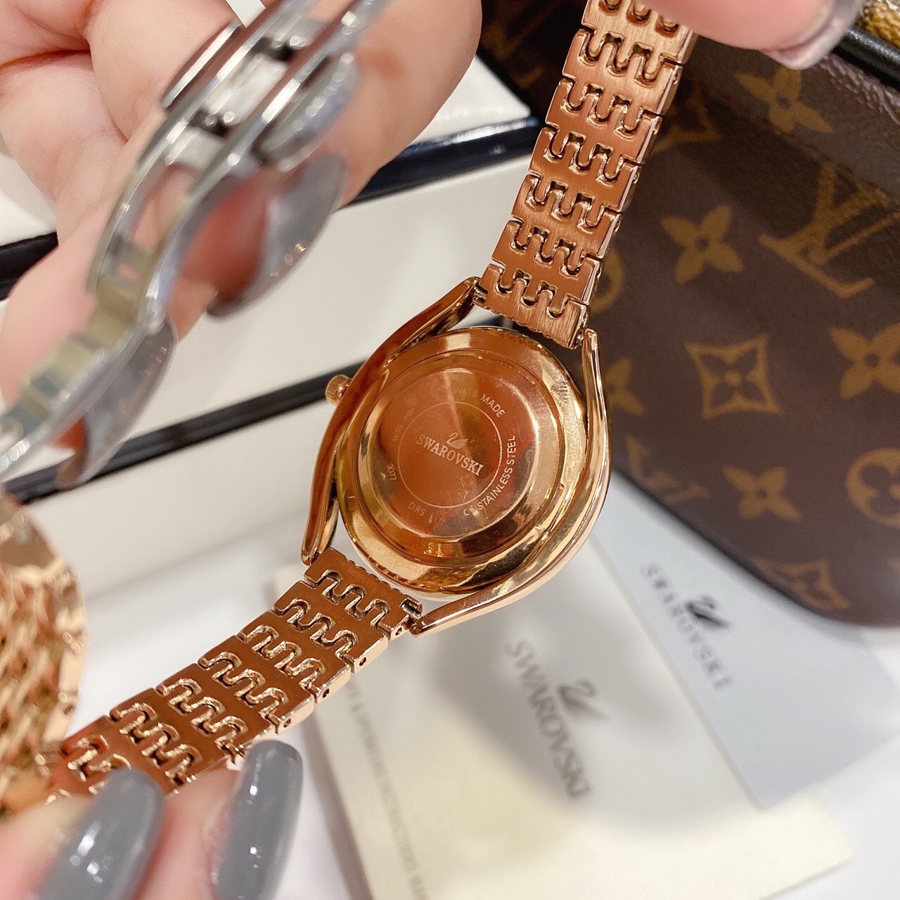 Đồng hồ Swarovski nữ đẹp Đồng hồ Swarovski nữ đẹp