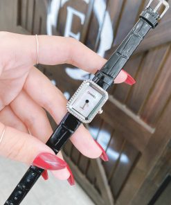 Đồng hồ Chanel nữ dây da