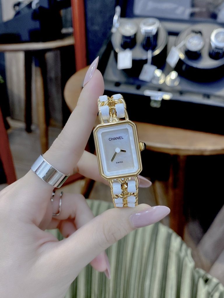 Đồng hồ Chanel nữ siêu cấp