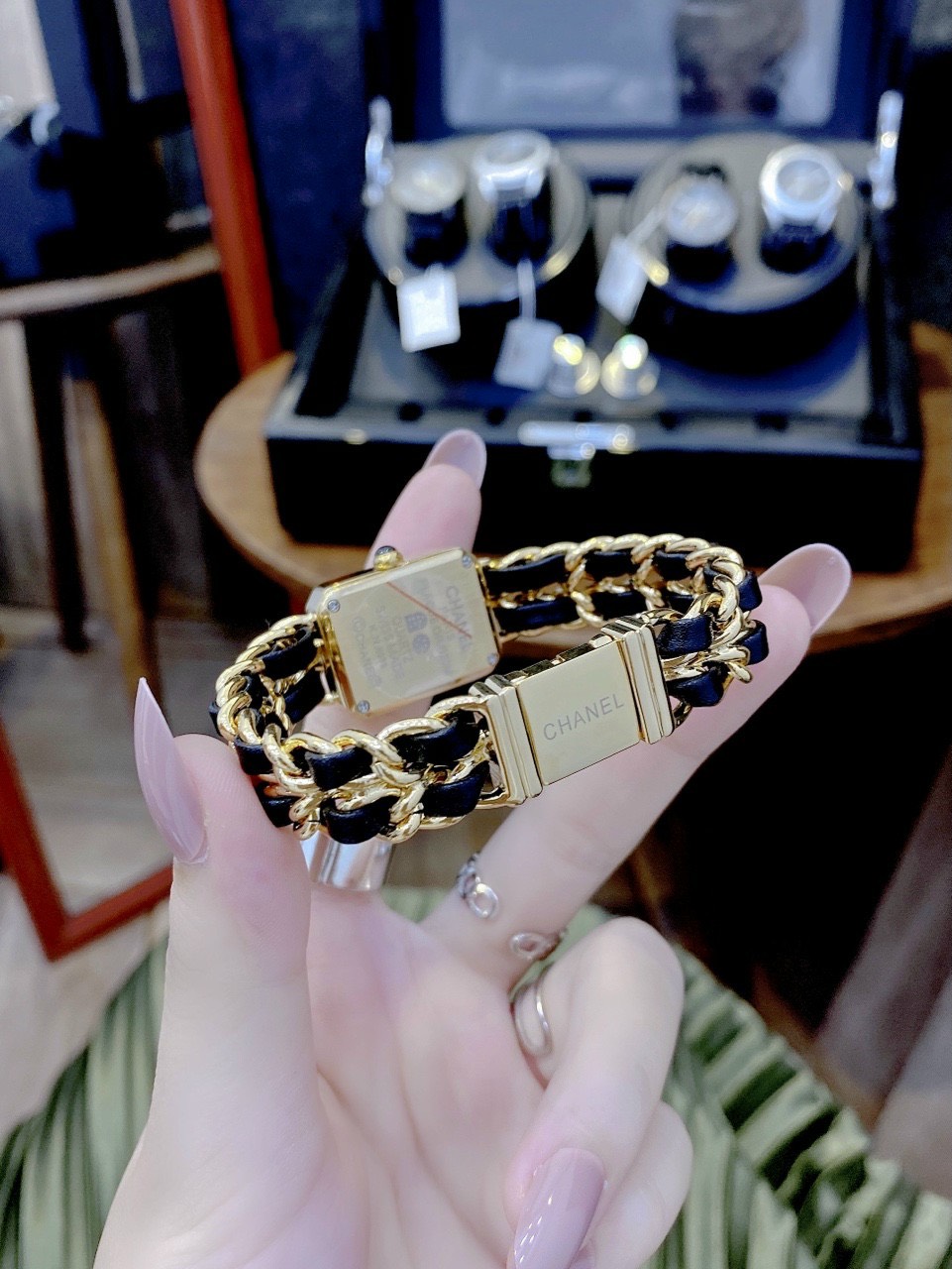 Đồng hồ Chanel nữ siêu cấp Đồng hồ Chanel nữ siêu cấp