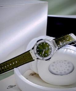 Đồng hồ Hublot nữ màu xanh lá cây Bigbang Lady trẻ trung phong cách máy Pin 33mm (5)