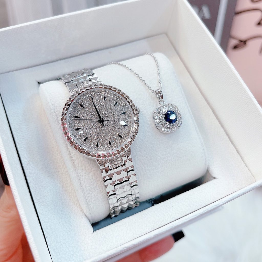 Đồng hồ nữ dây kim loại Davena 61368