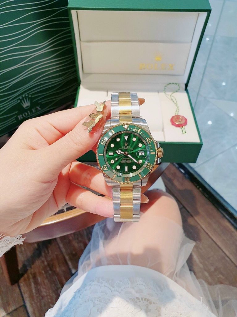 Đồng hồ Rolex máy cơ nhật
