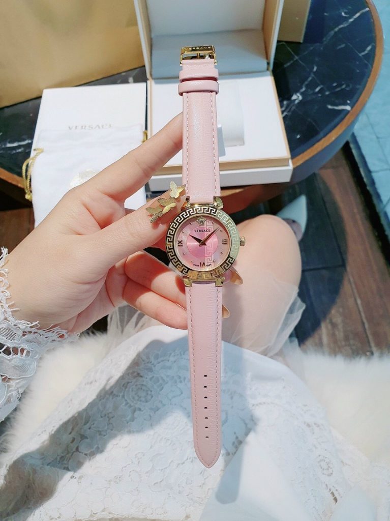Đồng hồ Versace