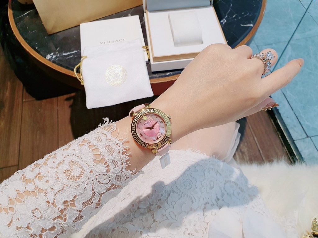 Đồng hồ Versace nữ mặt tròn