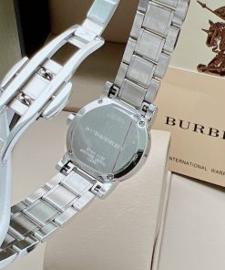 Đồng hồ Burberry dây kim loại