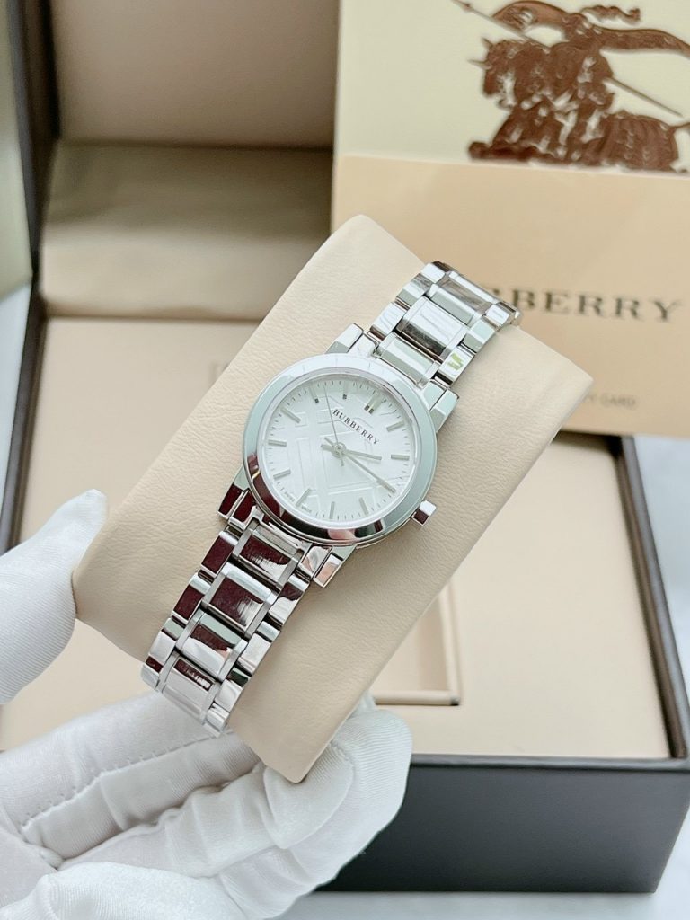 Đồng hồ Burberry super fake
