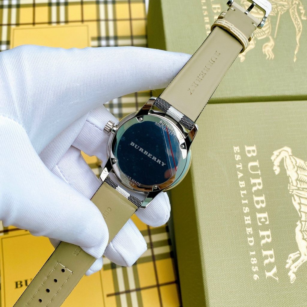 Đồng hồ Burberry dây da