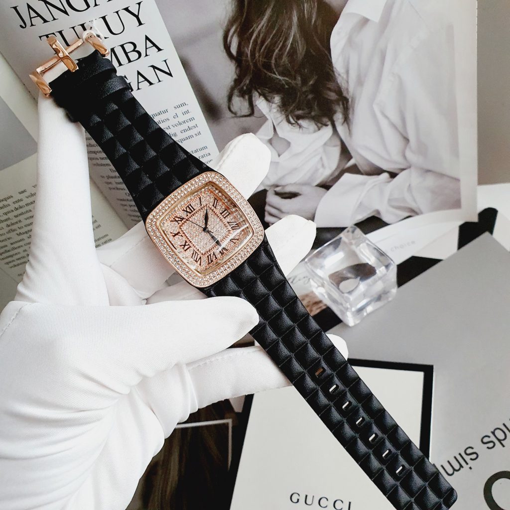 Đồng hồ Davena chính hãng xách tay