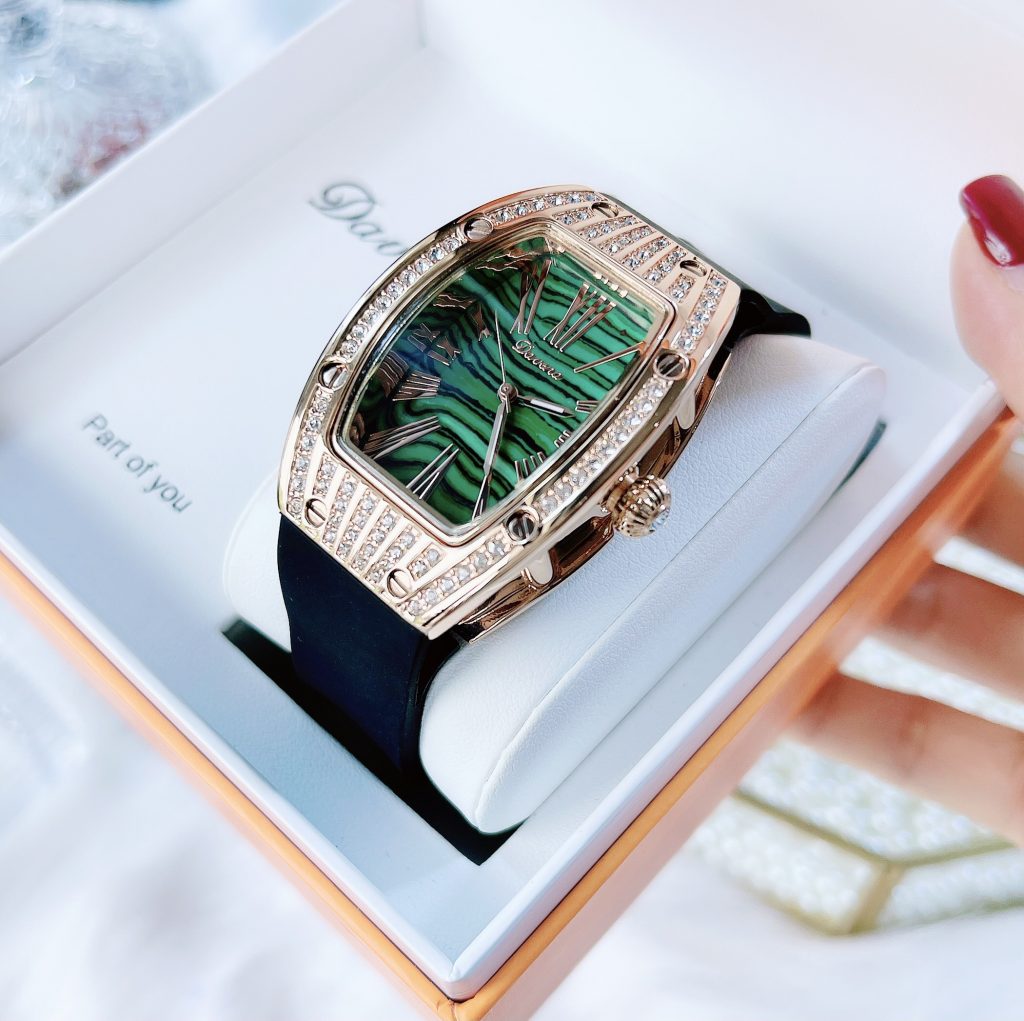 Đồng hồ Davena chính hãng xách tay