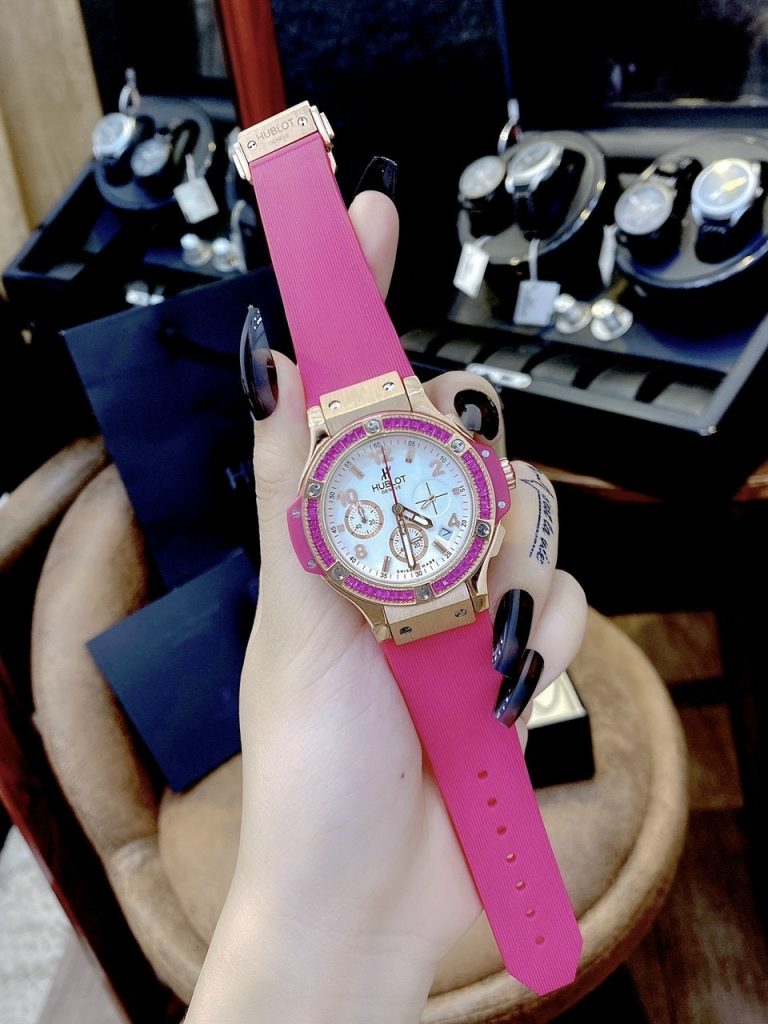 Đồng hồ Hublot nữ dây cao su màu hồng