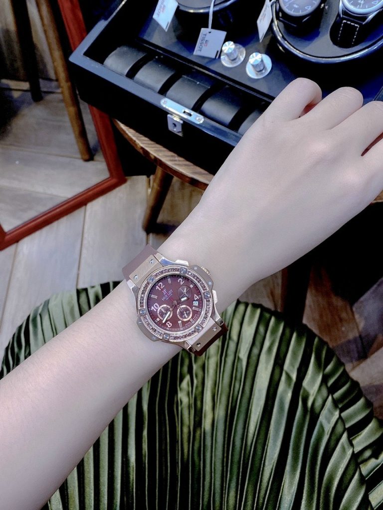 Đồng hồ Hublot nữ super fake