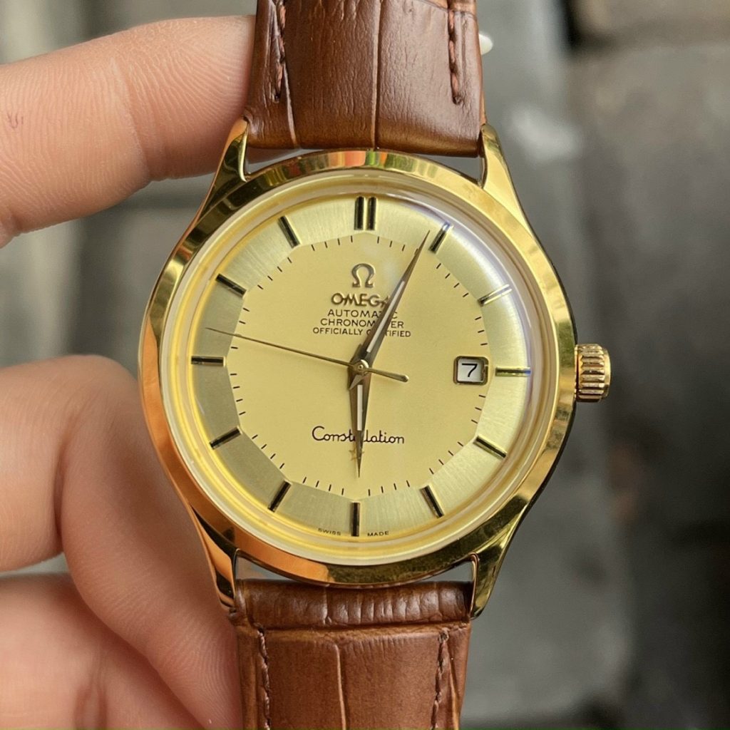 Đồng hồ Omega