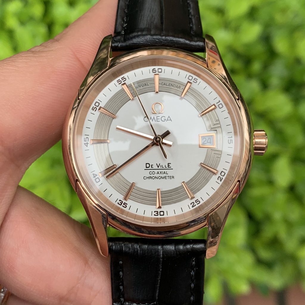 Đồng hồ Omega