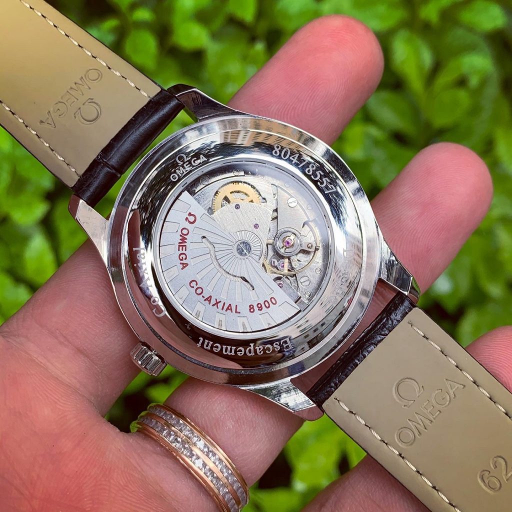 Đồng hồ Omega Automatic