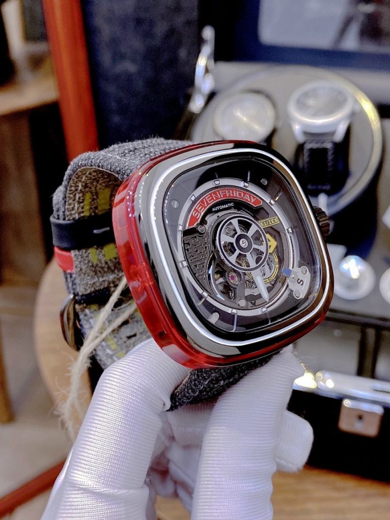 Đồng hồ SevenFriday Automatic