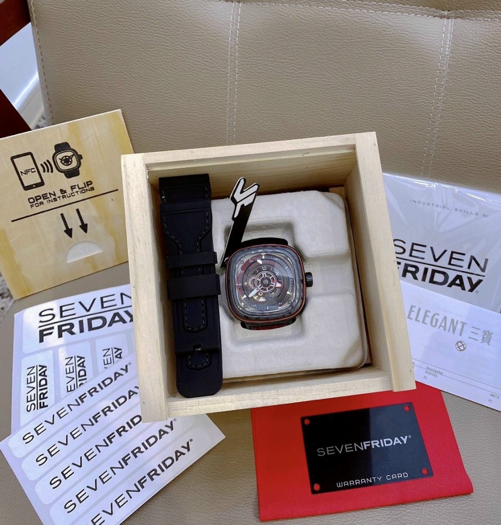 Đồng hồ SevenFriday fake