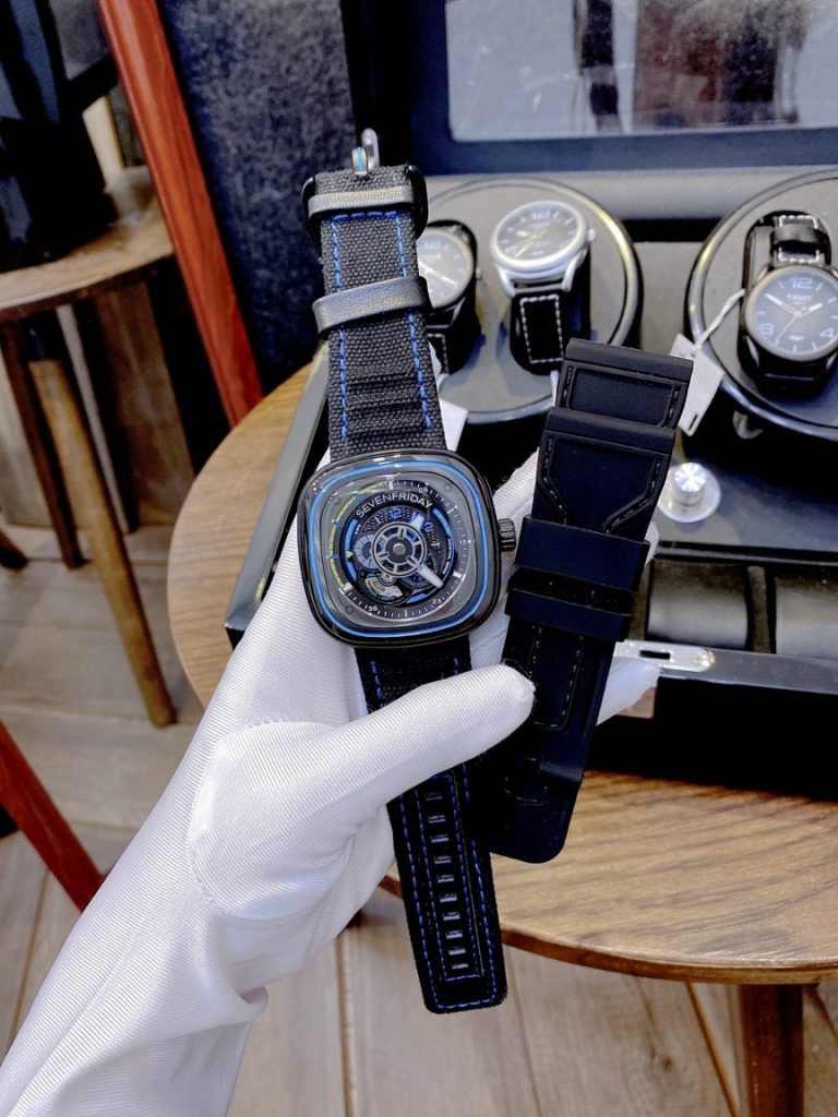 Đồng hồ SevenFriday nam dây cao su