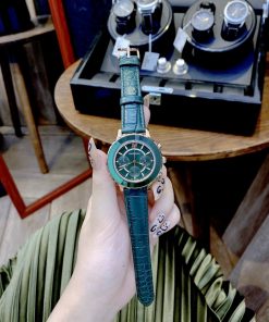 Đồng hồ Swarovski nữ dây da màu xanh lá cây