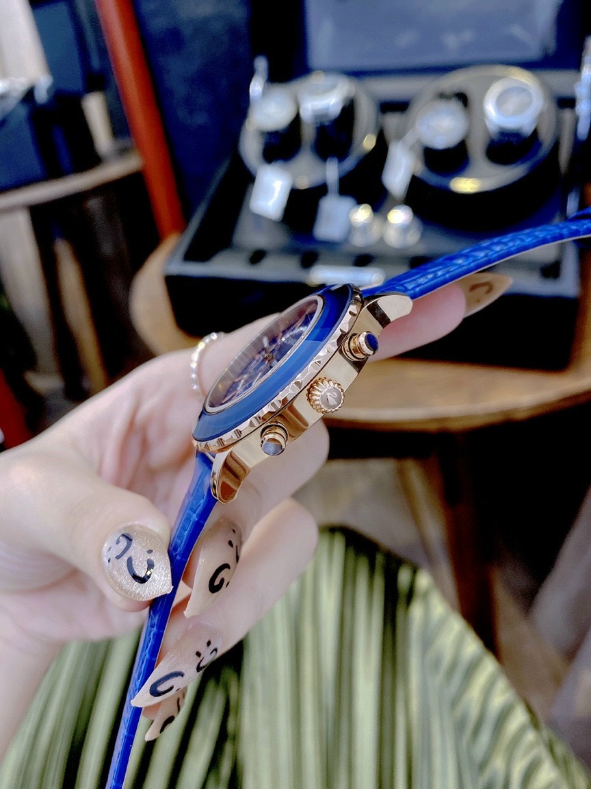 Đồng hồ Swarovski nữ giá rẻ Đồng hồ Swarovski nữ giá rẻ