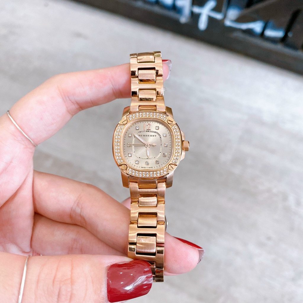 Đồng hồ Burberry giá rẻ